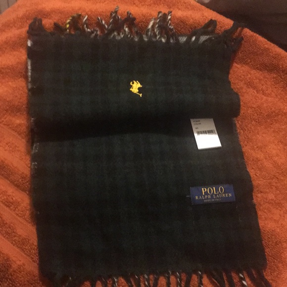 Men’s Polo Scarf - Picture 2 of 2
